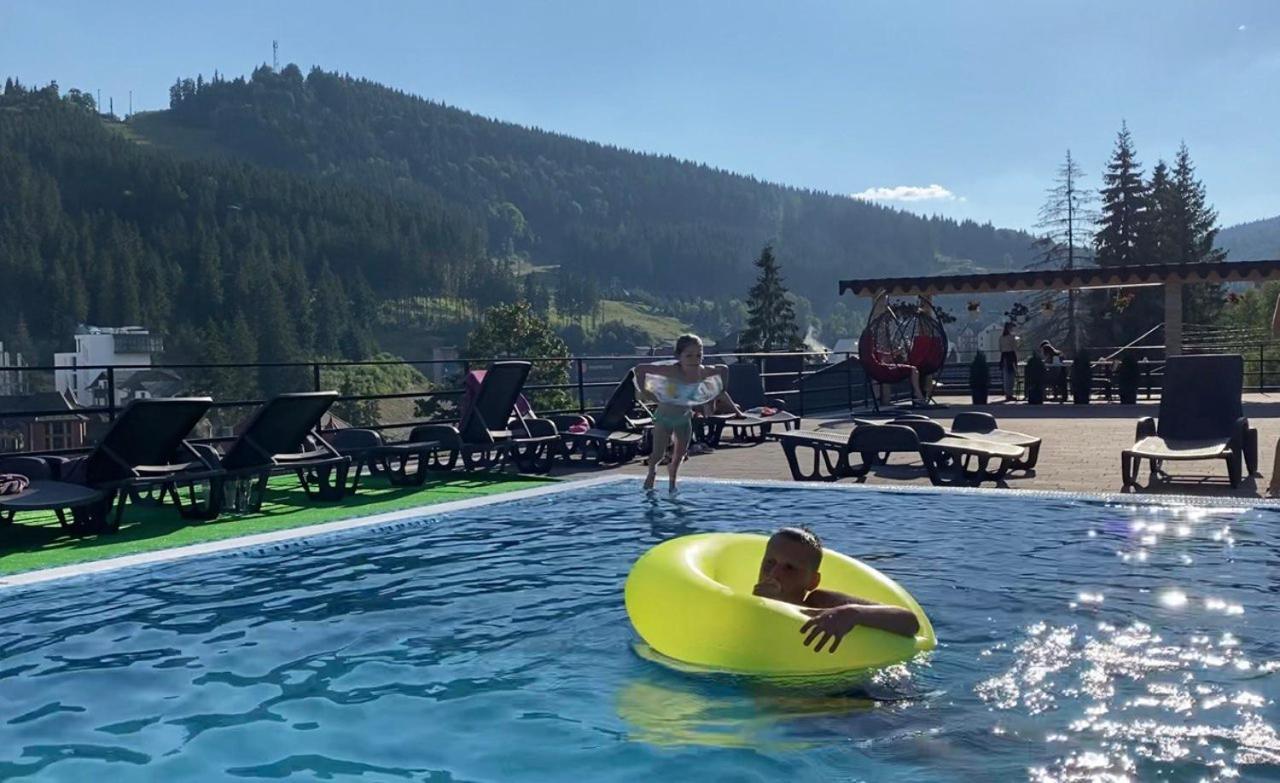 Маєток "Zymon & Ski" Bukovel Exterior foto